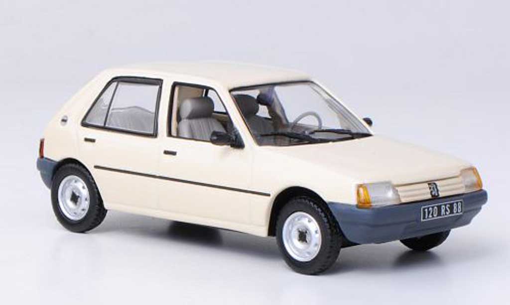 Peugeot 205 GL 1/43 Norev GL GL beige Vierturer 1988 diecast model cars