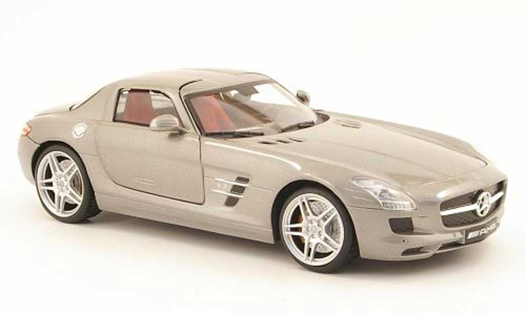 Mercedes SLS 1/18 Mondo Motors coupe amg grey diecast model cars
