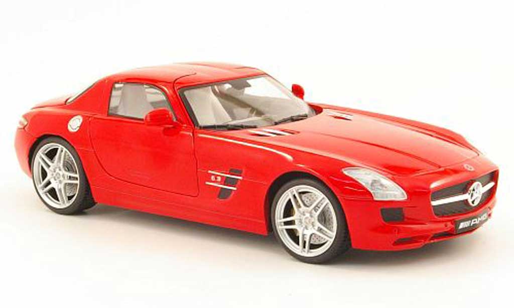 Mercedes SLS 1/18 Mondo Motors coupe amg red diecast model cars