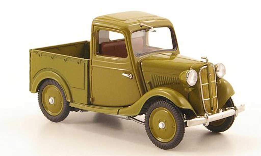 Datsun 17 1/43 Ebbro Truck olivgrun 1937 diecast model cars