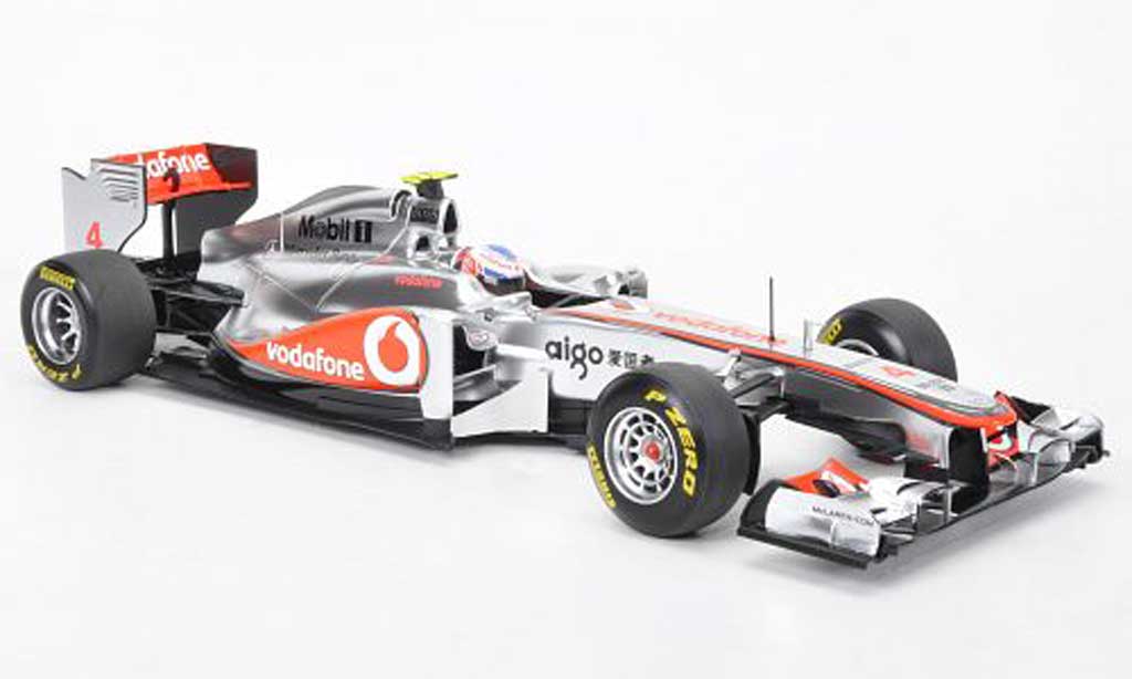 Mercedes F1 1/18 Minichamps McLaren MP4-26 No.4 Vodafone J.Button Formel 1 Saison 2011 diecast model cars