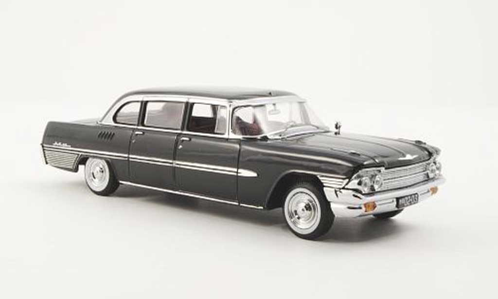 Zil 111 1/43 IST Models G black 1965 diecast model cars