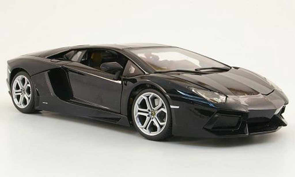 Lamborghini Aventador LP700-4 1/18 Burago LP700-4 black 2011 diecast model cars
