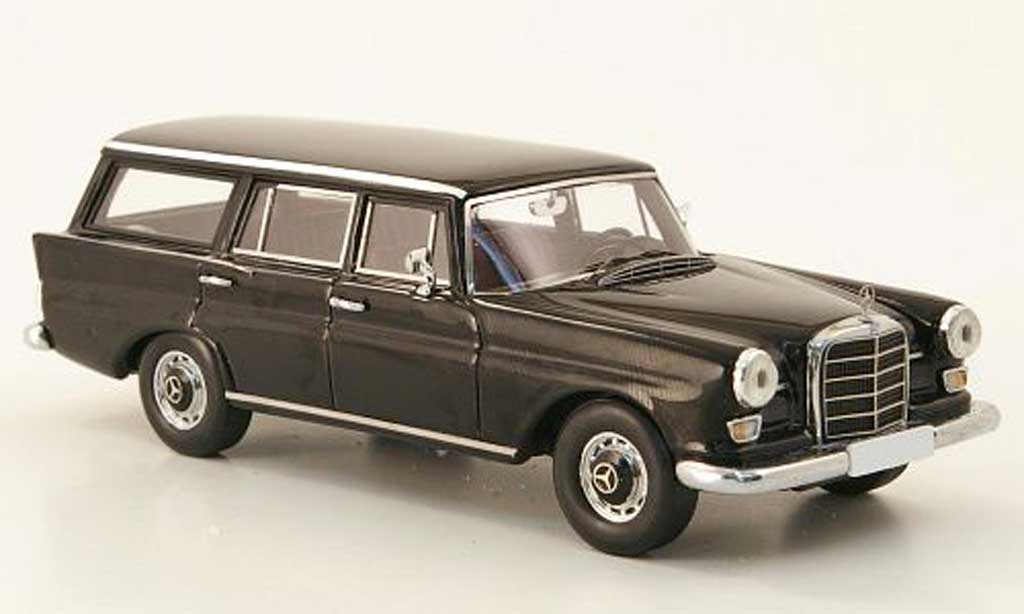 Mercedes 230 1/43 Spark Universal (W110) black diecast model cars