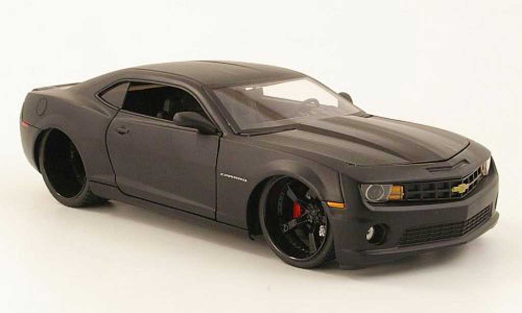 Chevrolet Camaro SS 1/18 Jada Toys SS mat black/black 2010 diecast model cars