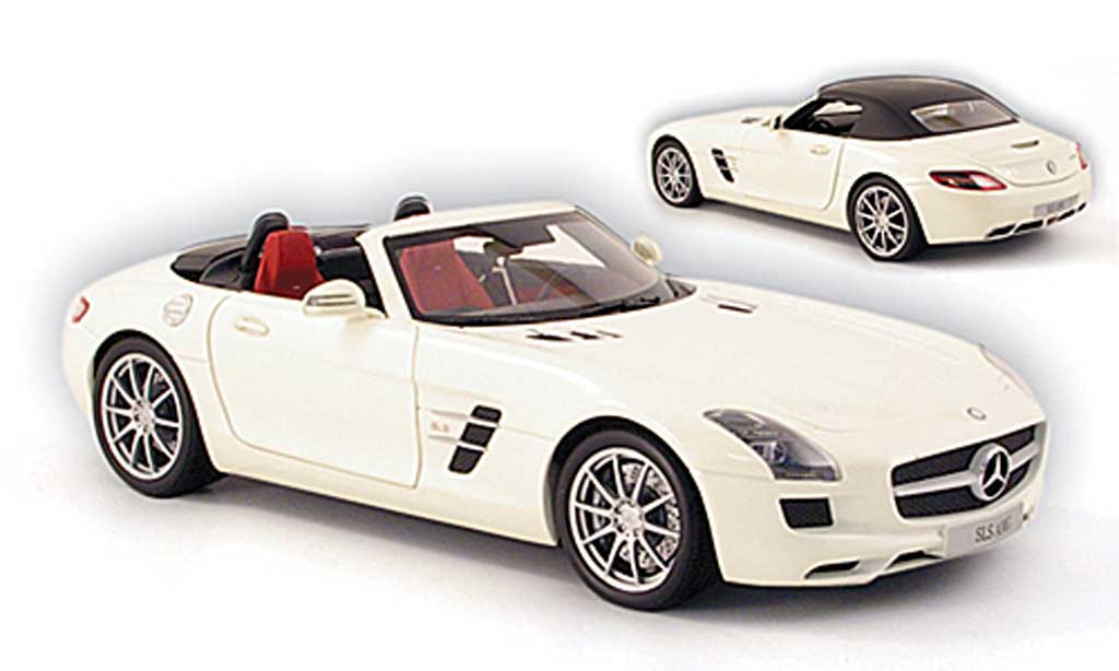 Mercedes SLS roadster 1/18 Minichamps roadster amg (r197) white 2011 diecast model cars