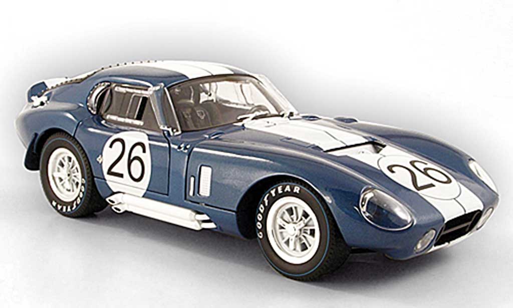 Shelby Cobra Daytona 1/18 Shelby Collectibles Daytona coupe no.26 blue 1965 diecast model cars