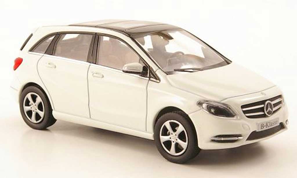 Mercedes Classe B 1/43 Norev (W246) white 2011 diecast model cars