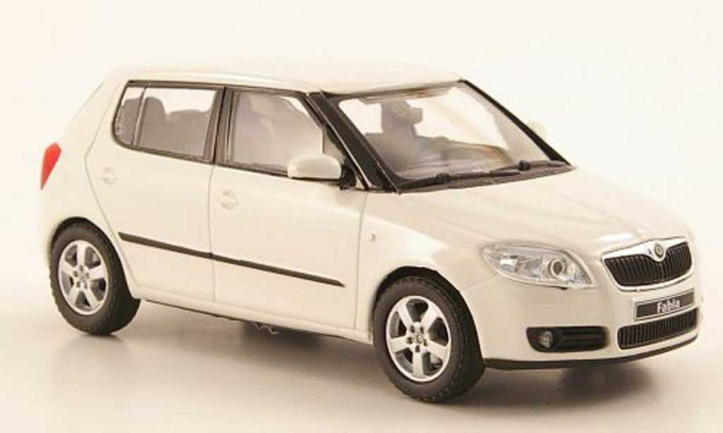 Skoda Fabia 1/43 Abrex white 2006 diecast model cars