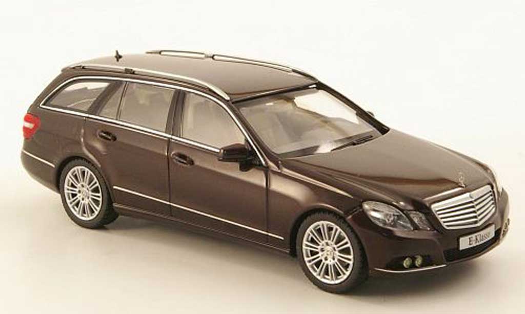 Mercedes Classe E 1/43 Schuco T-Modell (S212) brown 2009 diecast model cars