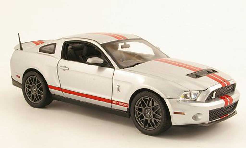 Shelby GT 500 1/18 Shelby Collectibles grey metallisee/red 2011 diecast model cars