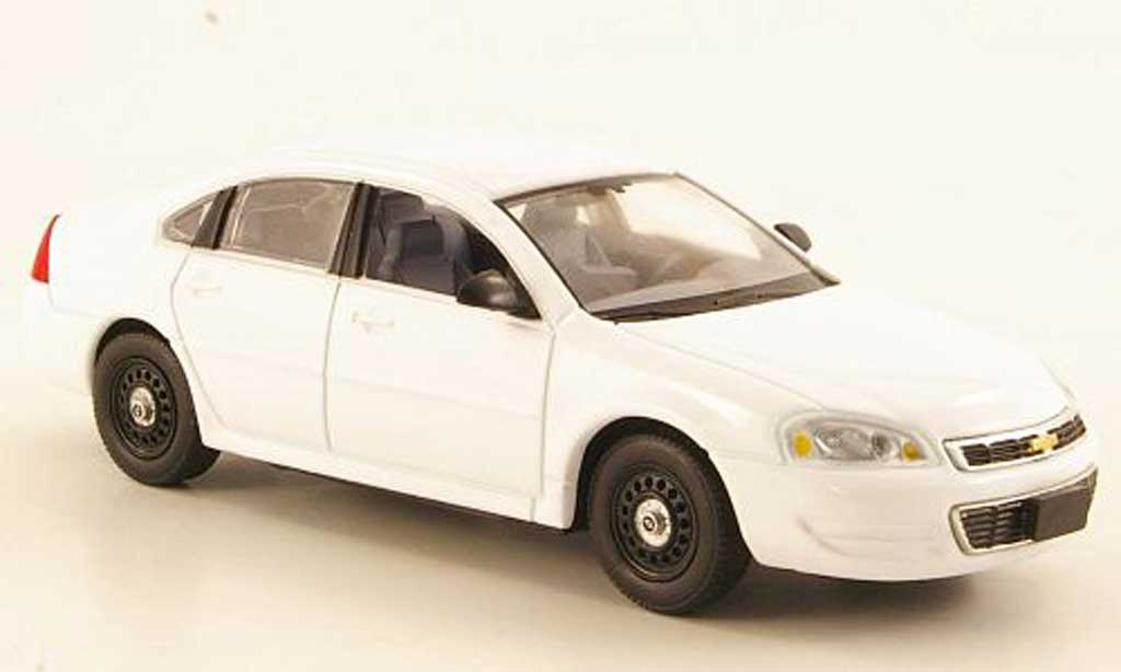 Chevrolet Impala 2011 1/43 First Response 2011 white ''Police Package 9C1'' diecast model cars