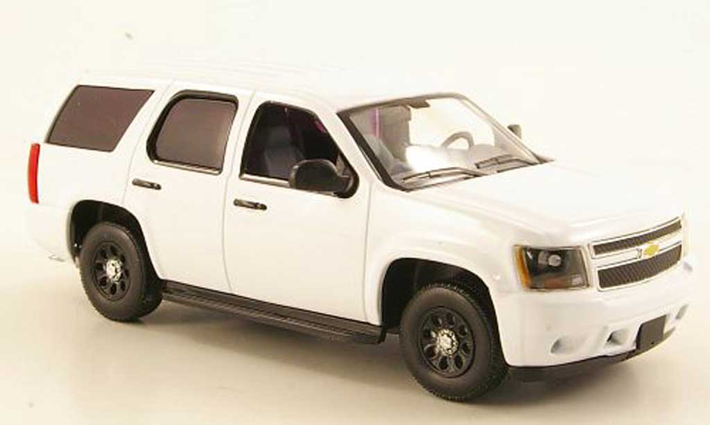 Chevrolet Tahoe 1/43 First Response PPV white 2011 diecast model cars