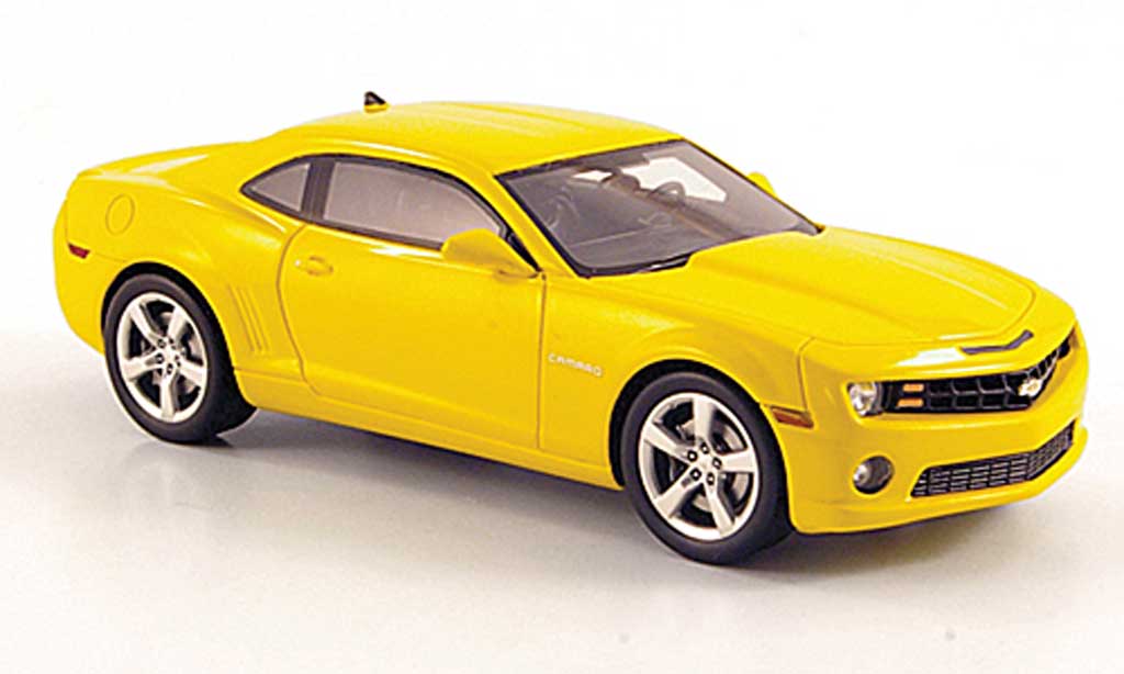 Chevrolet Camaro SS 1/43 Luxury Collectibles SS yellow 2011 diecast model cars