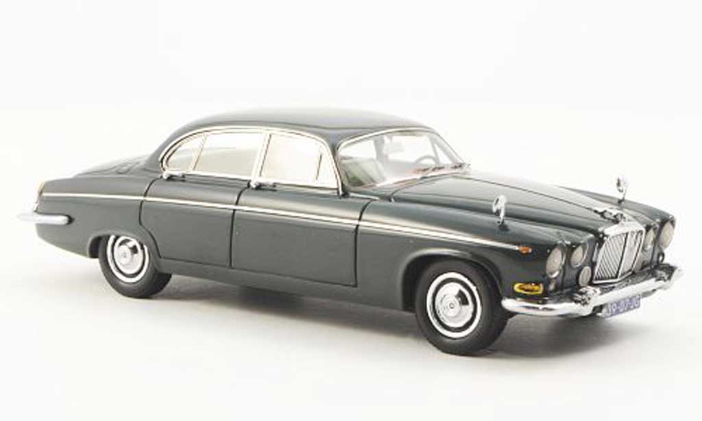 Jaguar 420 1/43 Neo G grun 1967 diecast model cars