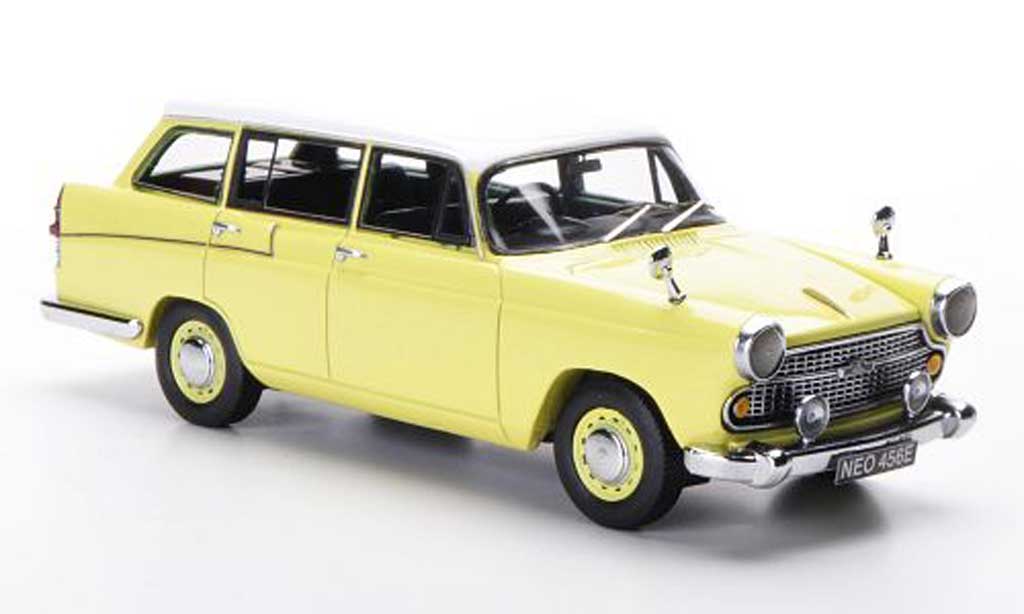 Austin Cambridge 1/43 Neo Traveller yellow/white RHD 1966 diecast model cars