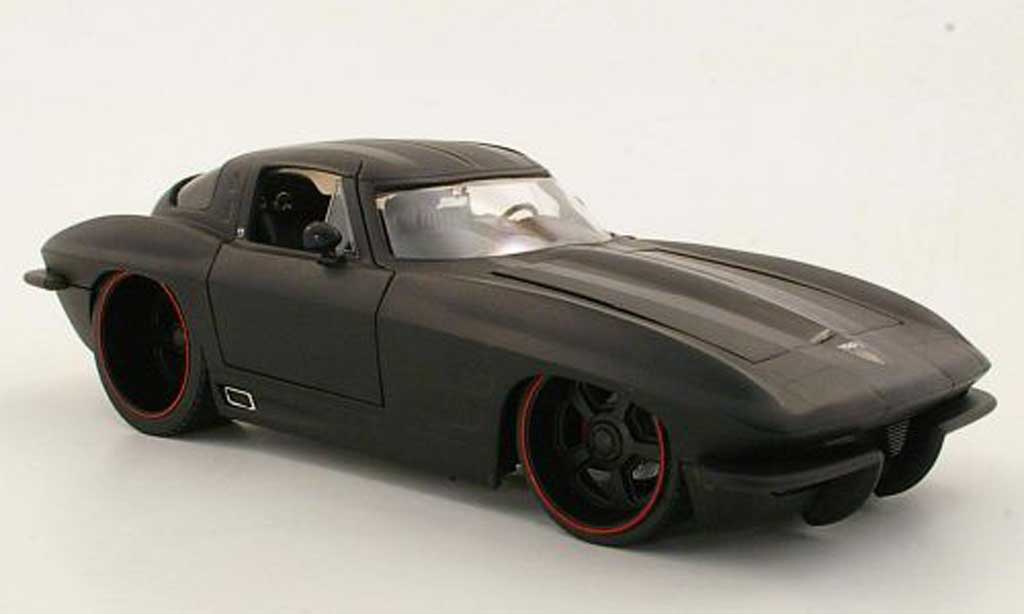 Chevrolet Corvette C2 1/18 Jada Toys C2 Stingrey mattblack/black 1963 diecast model cars