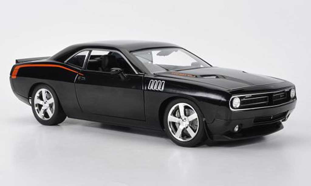 Plymouth Cuda Concept 1/18 Highway 61 Concept HEMI black mit orangener Dekoration diecast model cars