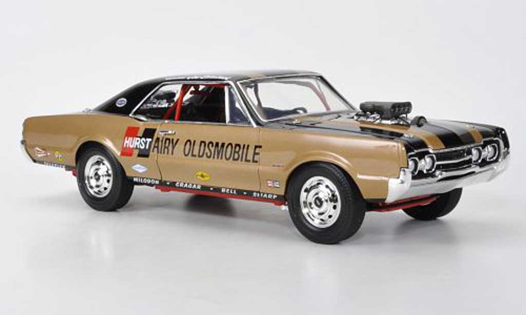 Oldsmobile 442 1/18 Highway 61 Hurst Hairy Joe Schubeck 1967 diecast model cars