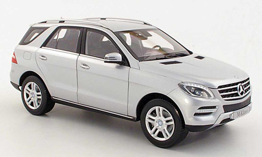 Mercedes Classe M 1/18 Minichamps (W166) ML grey metallisee 2011 diecast model cars