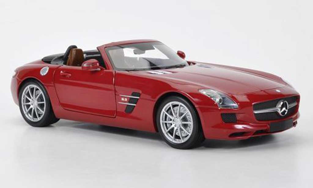 Mercedes SLS 1/18 Minichamps AMG Roadster red 2011 diecast model cars