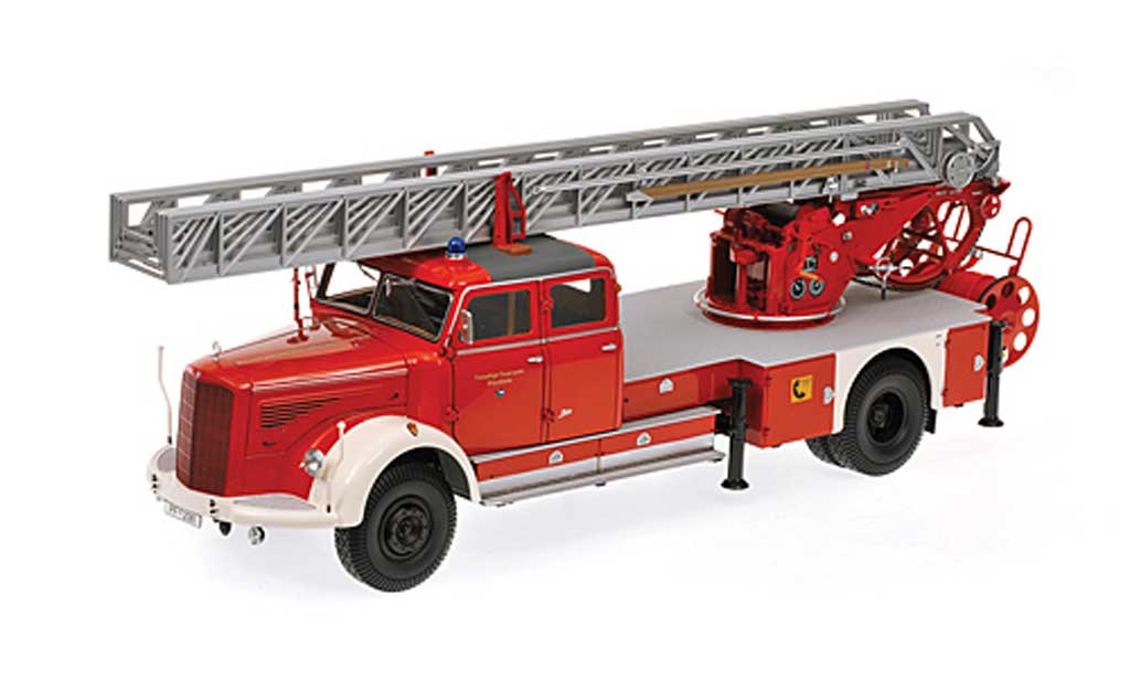 Mercedes L 6600 1/18 Minichamps DL30 Fire brigade Pforzheim Drehleiter 1950 diecast model cars