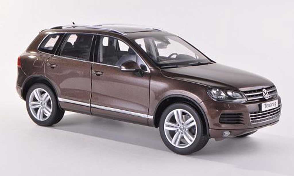 Volkswagen Touareg 1/18 Kyosho II brown 2010 diecast model cars