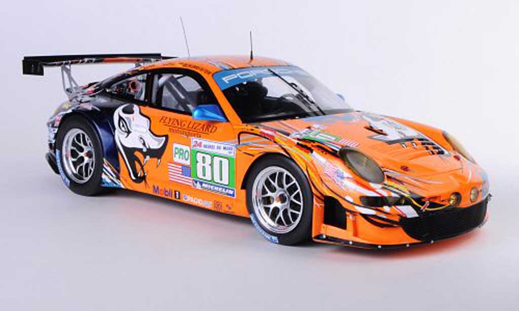 Porsche 997 GT3 RSR 1/18 Spark GT3 RSR 2011 No.80 Flying Lizard Motorsport J.Bergmeister / P.Long / L.Luhr 24h Le Mans diecast model cars