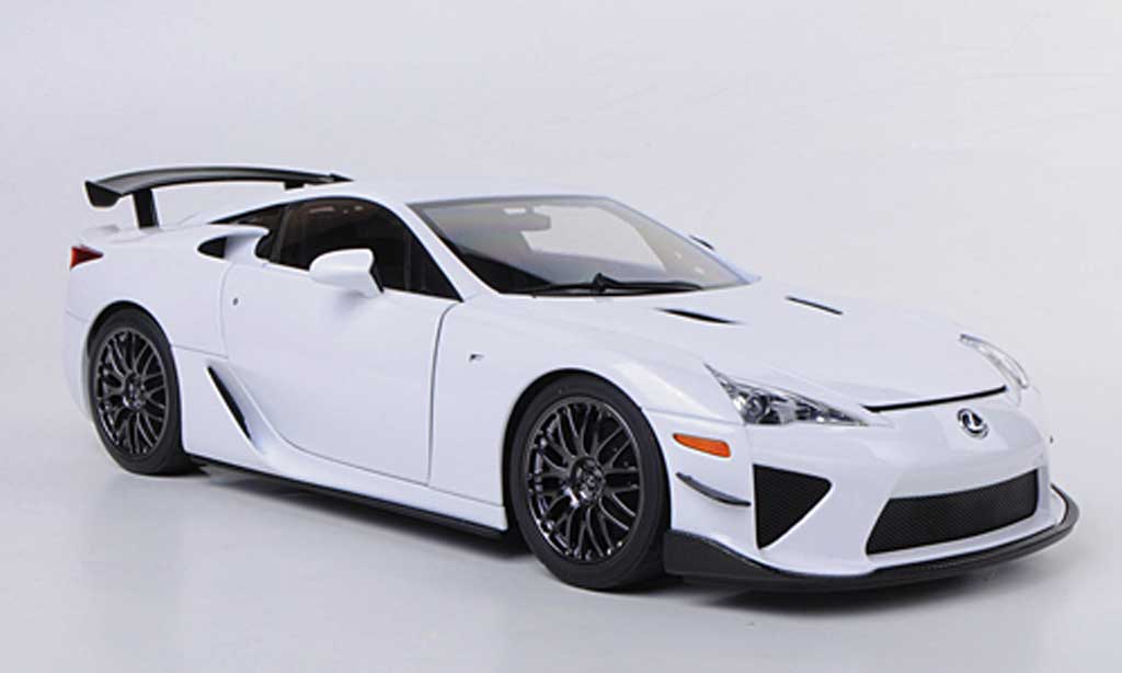 Lexus LFA 1/18 Autoart Nurburgring white 2011 diecast model cars