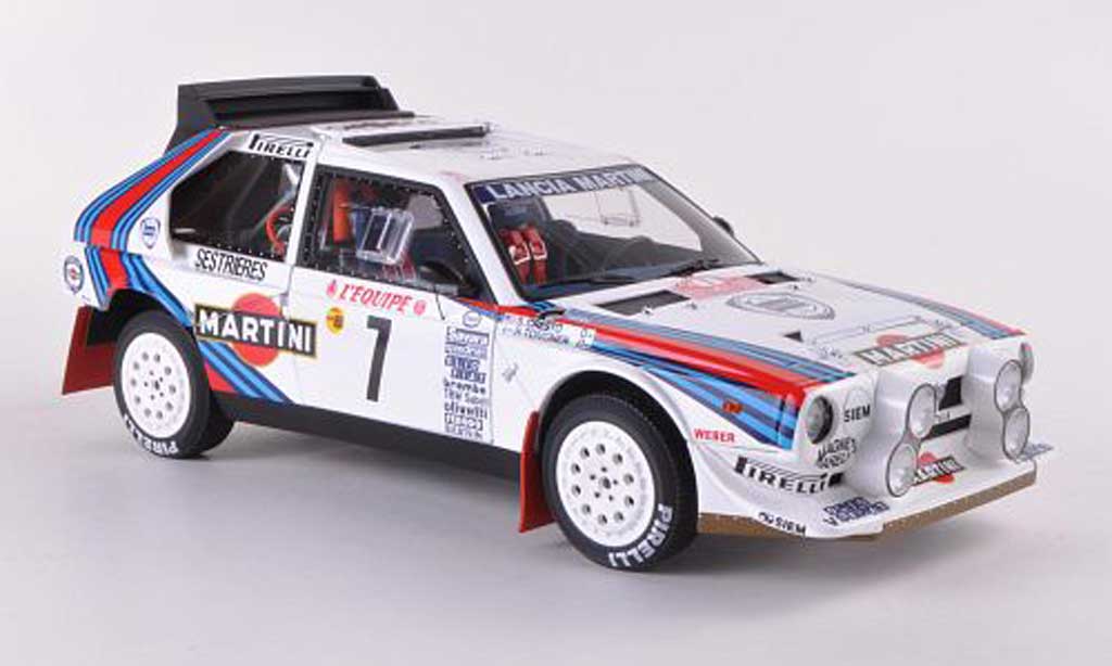 Lancia Delta S4 1/18 Autoart S4 No.7 Martini Rally Monte Carlo 1986 diecast model cars