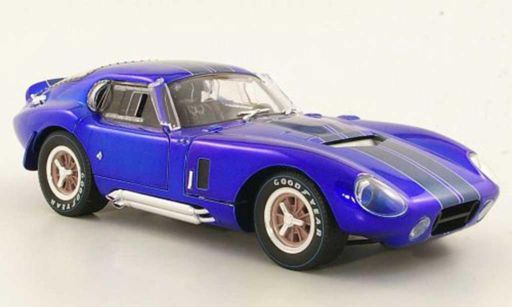 Shelby Cobra Daytona 1/18 Shelby Collectibles Daytona Coupeblue/blue 1965 diecast model cars