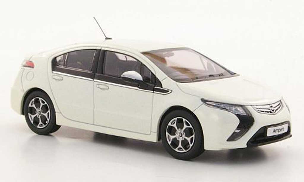 Opel Ampera 1/43 MotorArt white 2011 diecast model cars