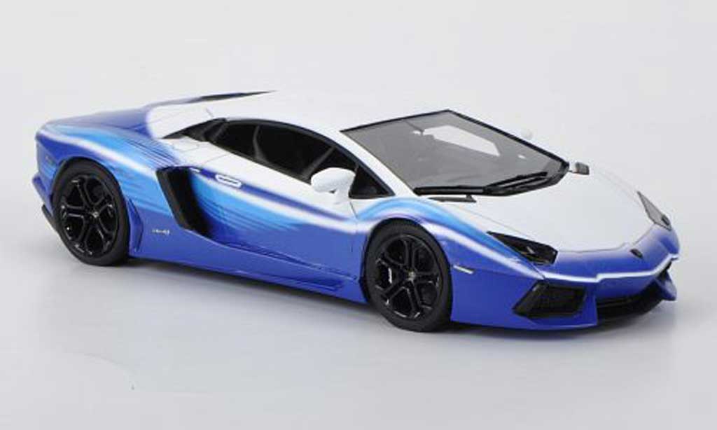 Lamborghini Aventador LP700-4 1/43 Look Smart LP700-4 'Dreamliner Tribute'' mattwhite/blue diecast model cars