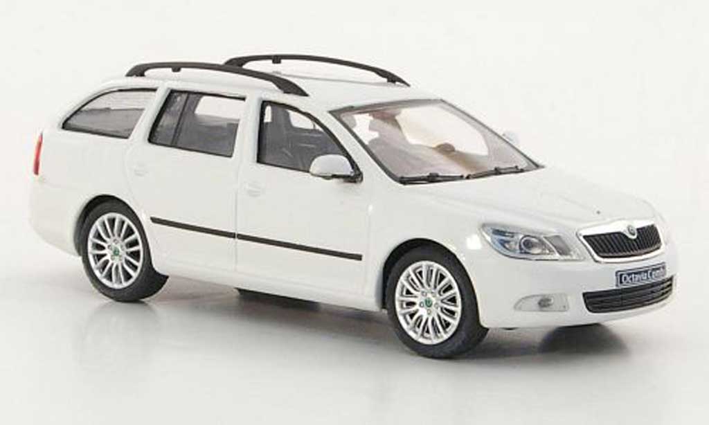 Skoda Octavia Combi 1/43 Abrex Combi white 2008 diecast model cars