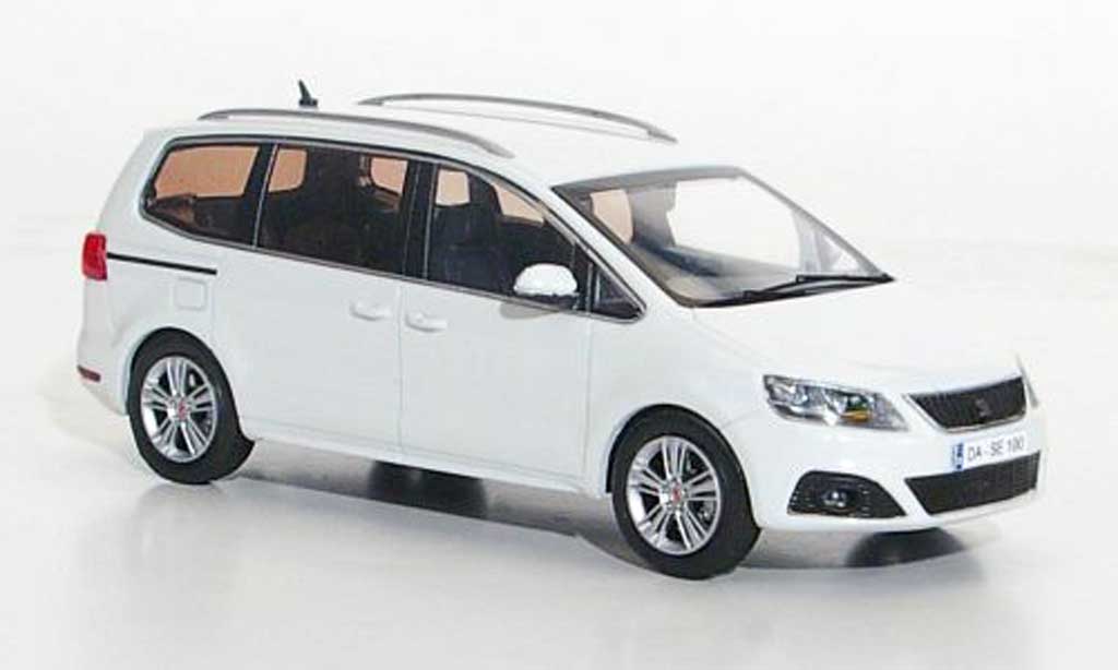 Seat Alhambra 1/43 Hachette white 2010 diecast model cars