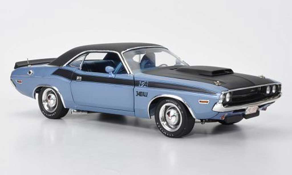 Dodge Challenger 1970 1/18 Highway 61 1970 T/A bluegrey/matt black diecast model cars