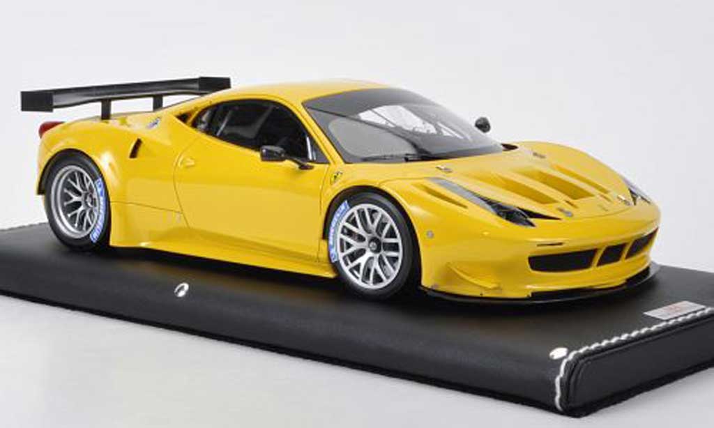 Ferrari 458 Italia GT2 1/18 MR Collection Italia GT2 yellow diecast model cars