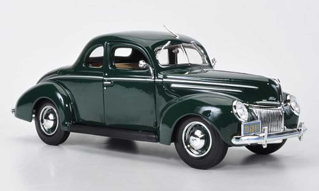 Ford Deluxe 1/18 Maisto Tudor Coupe grun 1939 diecast model cars