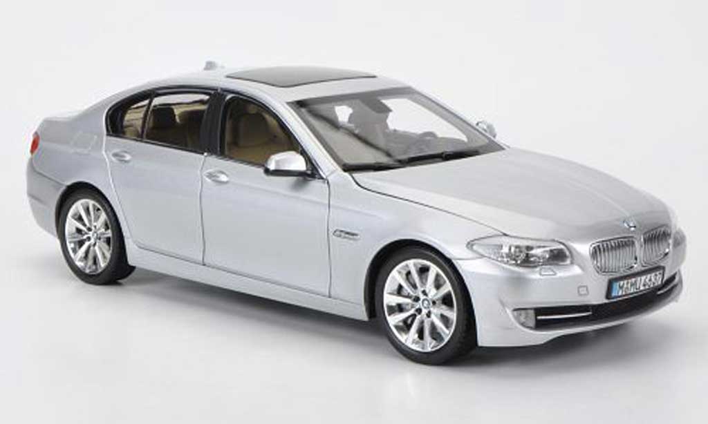 Bmw 550 F10 1/18 Welly F10 5er grey diecast model cars