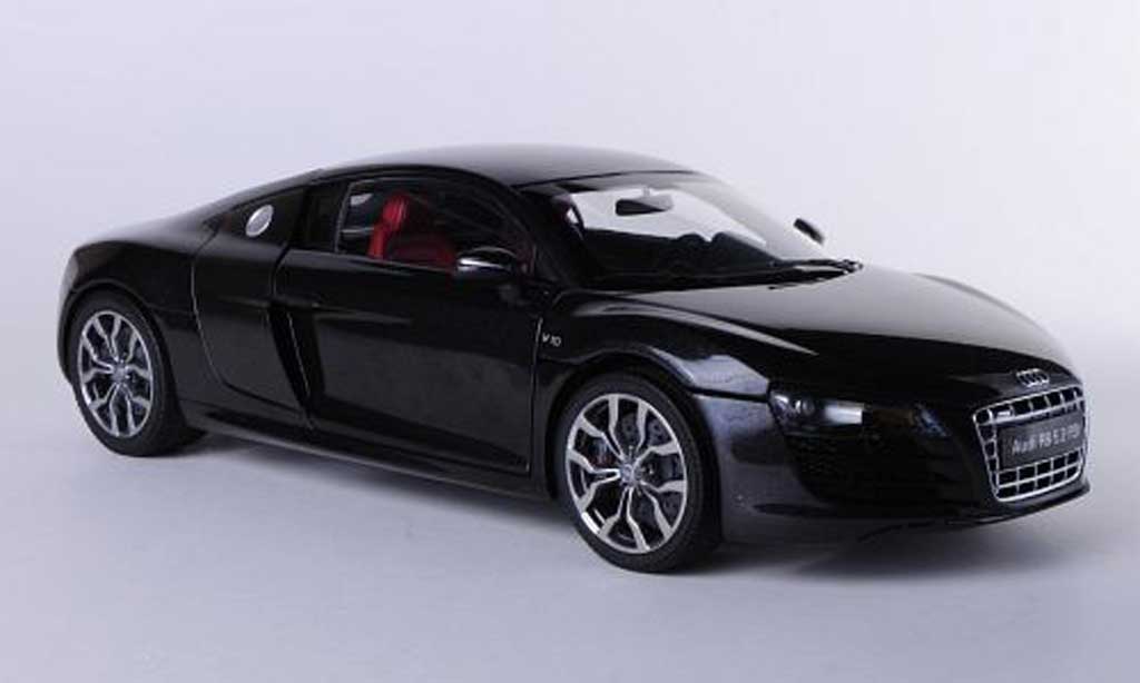Audi R8 5.2 FSI 1/18 Kyosho 5.2 FSI Quattro grey diecast model cars
