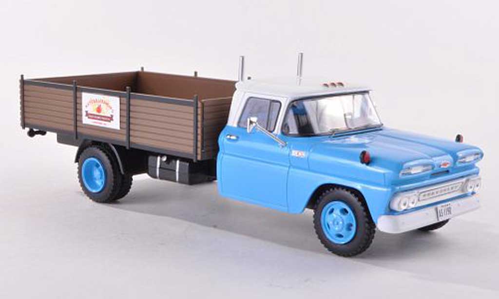 Chevrolet C-30 1/18 Premium X Truck Naturalfarming 1961 diecast model cars