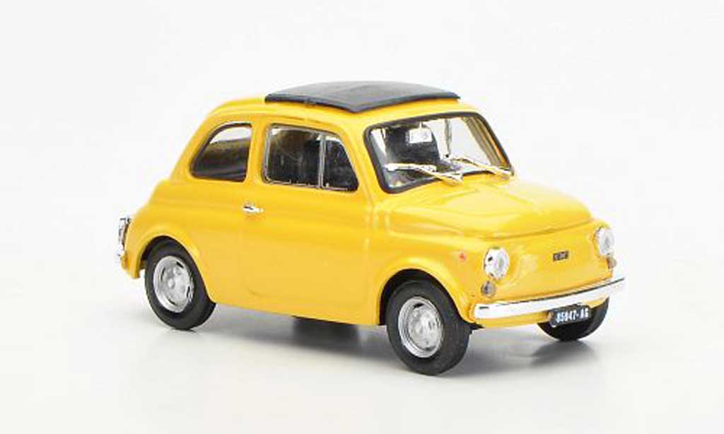 Fiat 500 R 1/43 Brumm R yellowbeige geschlossenes Faltdach 1972 diecast model cars