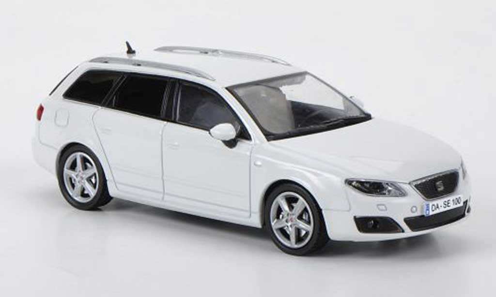 Seat Exeo 1/43 Hachette ST white diecast model cars