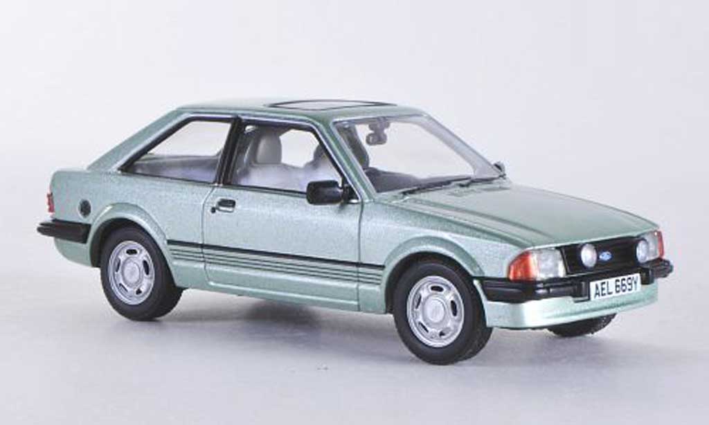 Ford Escort MK3 1/43 Vanguards MK3 1.6 Ghia grun RHD diecast model cars