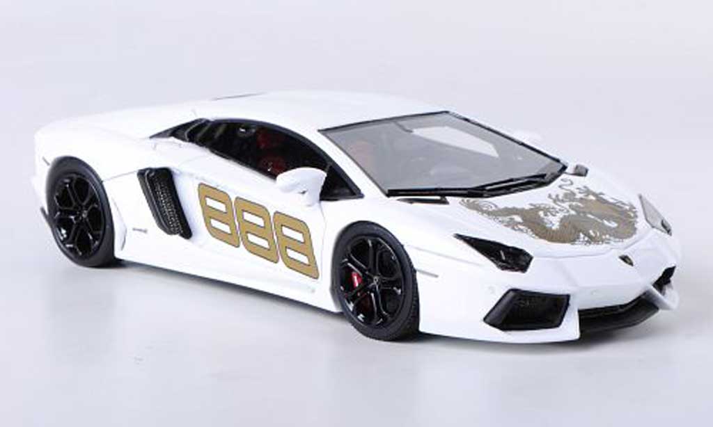 Lamborghini Aventador LP700-4 1/43 Look Smart LP700-4 No.888 white mit Drachen-Dekor diecast model cars