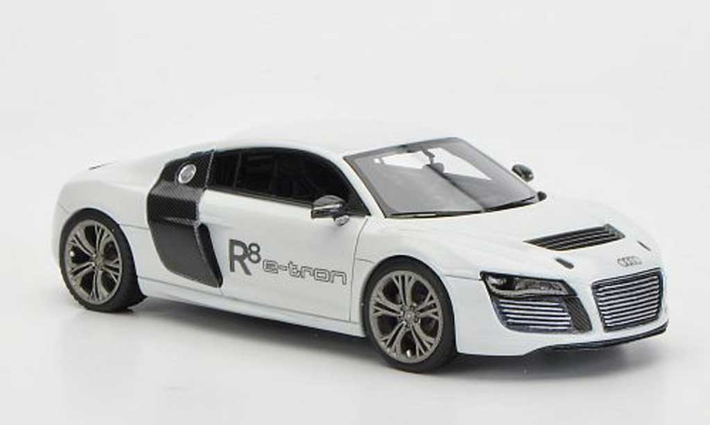 Audi R8 e-tron 1/43 Look Smart e-tron Concept white/carbonoptik diecast model cars