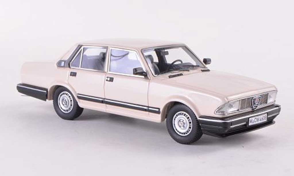 Alfa Romeo Alfa 6 2.5i 1/43 Neo 2500i beige 1985 diecast model cars