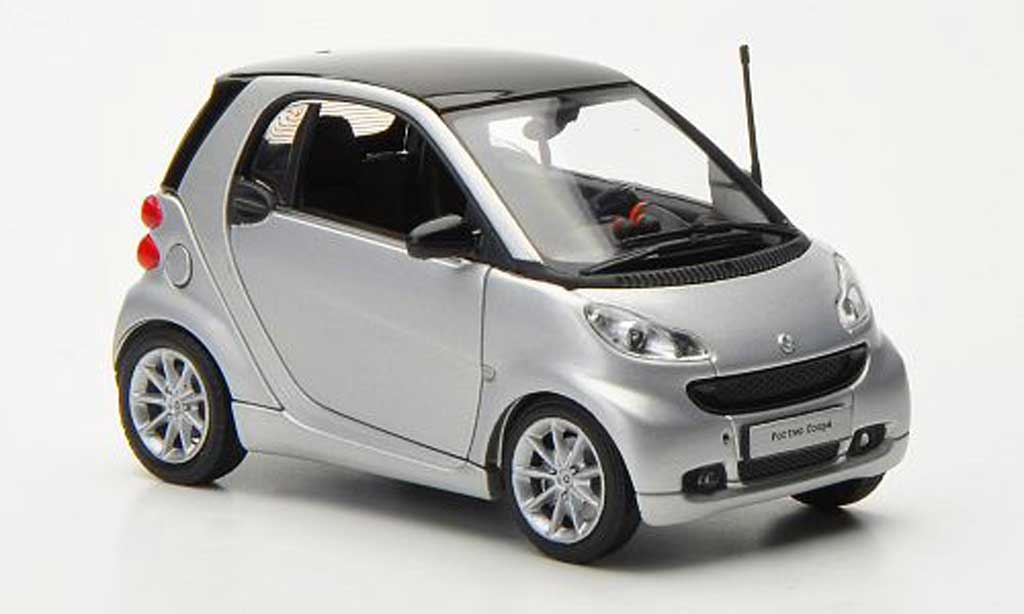 Smart ForTwo 1/43 Minichamps Coupe greygrey/grey 2010 diecast model cars