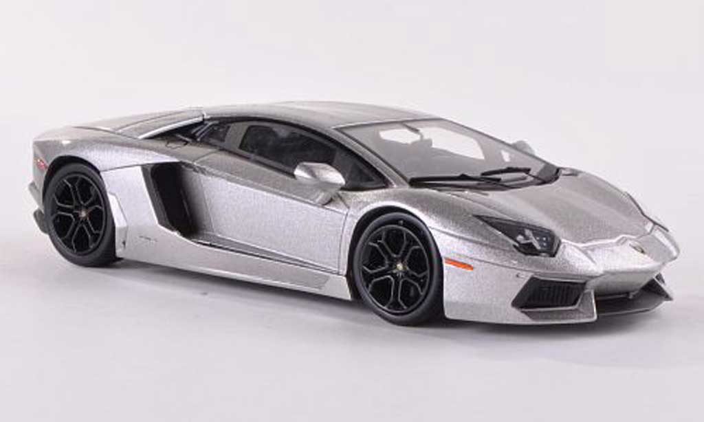Lamborghini Aventador LP700-4 1/43 Hot Wheels Elite LP700-4 greybeige Batman - The Dark Knight Rises diecast model cars