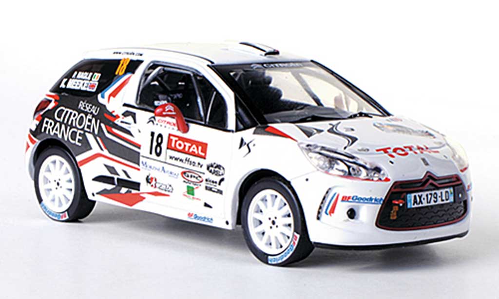 DS Automobiles DS3 R3 1/43 IXO R3 No.18 Total K.Meeke / P.Nagle Rally Mont-Blanc Morzine 2010 diecast model cars